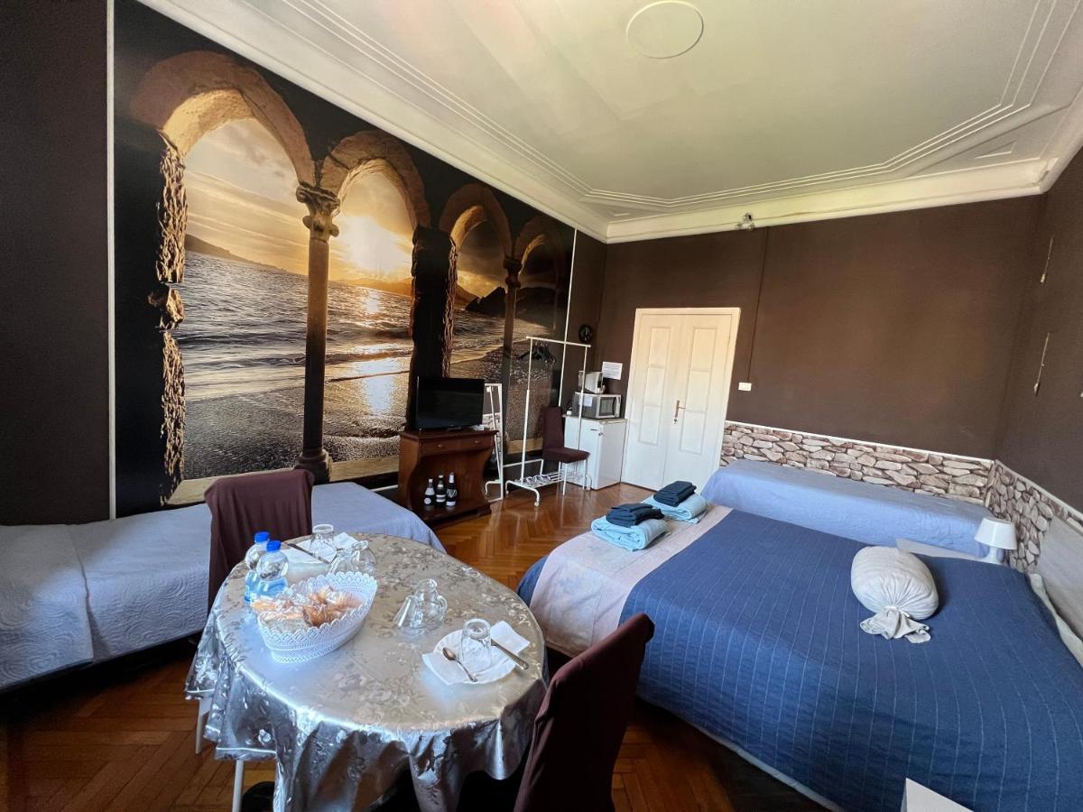 B&B Piazza Della Vittoria Genua Buitenkant foto